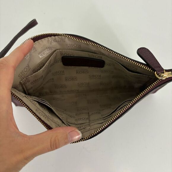 Michael Kors Burgundy/Maroon/Wine Colored Leather Wristlet Wallet - Picture 4 of 5